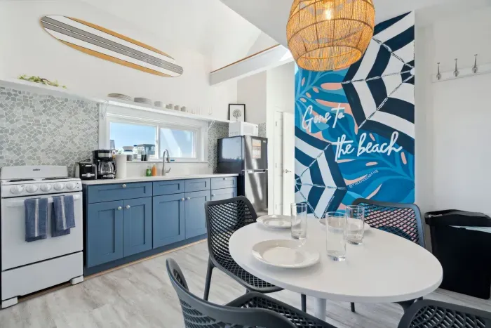 Fully equipped and updated kitchen (no dishwasher) with 4-person dining table