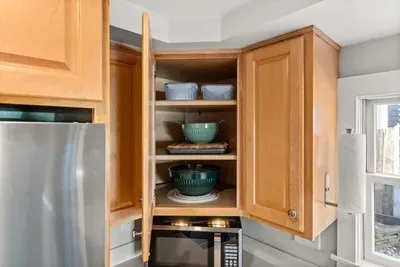 Fully equipped and stocked kitchen.