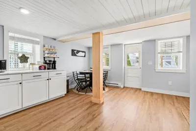 Bottom unit: newly renovated kitchen, fully stocked with cookwar and, all new appliances