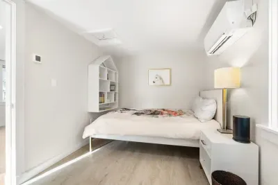 Bedroom #2 with queen bed