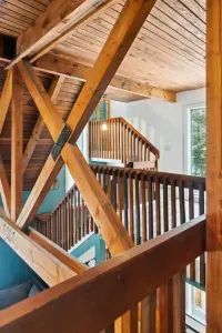 Wood beams on the 2nd floor