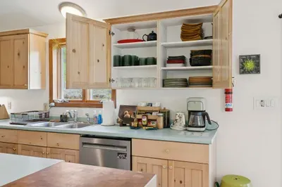 This fully equipped kitchen has all brand new appliances and is equipped with everything you need to make a great meal! Coffee and tea provided!