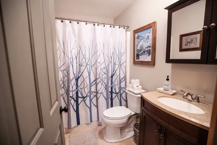 Main floor bathroom with tub/shower combo. Clean towels provided.