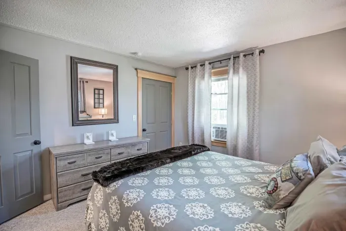 Bedroom #2 with a queen bed. This bedroom is on the main floor. Clean linens and towels provided.