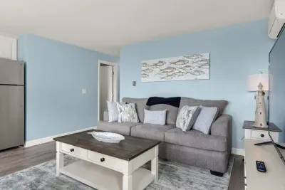 Fully equipped open kitchen and living room (with sleeper sofa), strong WiFi and smart TV