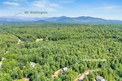 Mitten Pines Cabin located minutes to the White Mountain National Forest