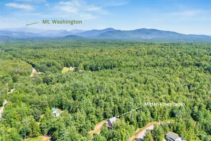 Mitten Pines Cabin located minutes to the White Mountain National Forest