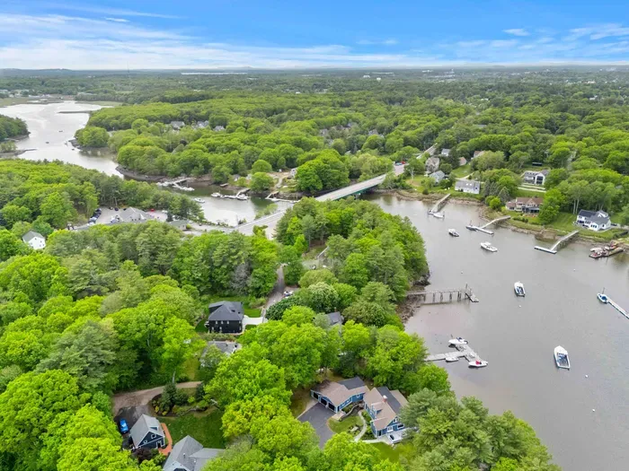 Aerial of the Creekhouse and Sagamore Creek.