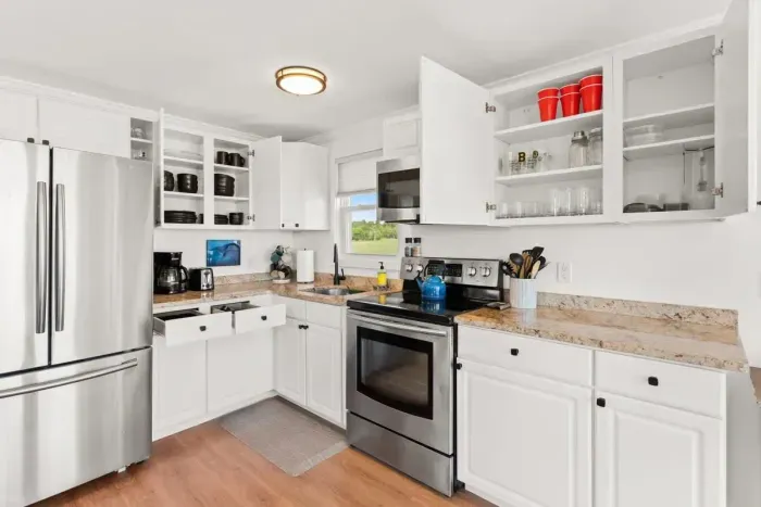 Fully equipped kitchen