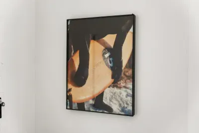 Contemporary picture frame