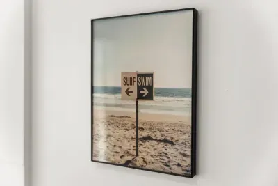 Contemporary picture frame