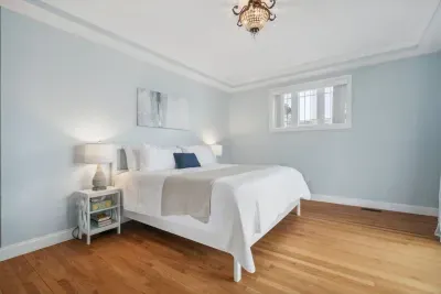 Master bedroom with King bed