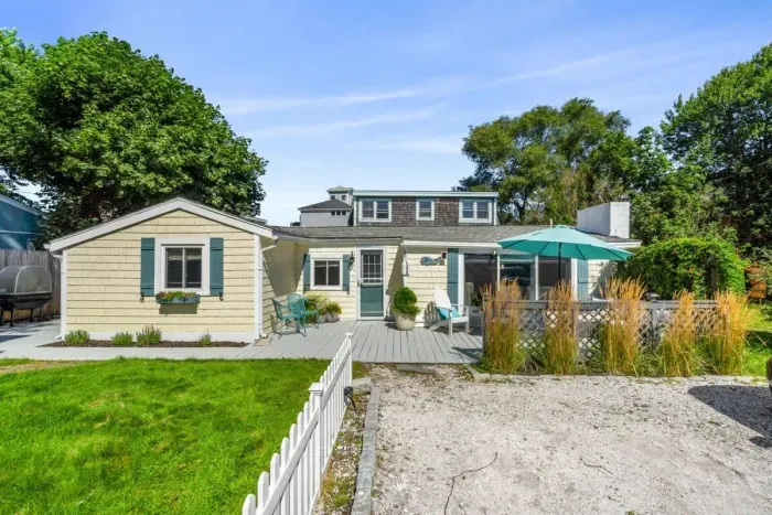 Off-street parking up to 3 cars