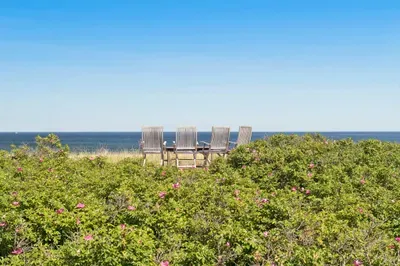 Enjoy your morning coffee, read a book or enjoy the sunset on this marsh balcony.