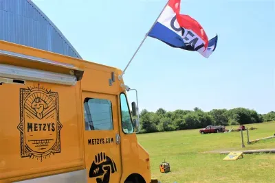 Metzy's food truck