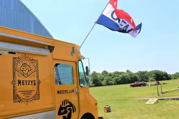 Metzy's food truck