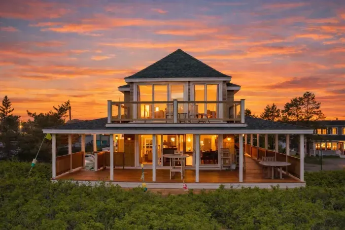 2 levels of private decks overlooking the Atlantic Ocean