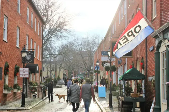 You're just steps from historic downtown Newburyport and marinas.