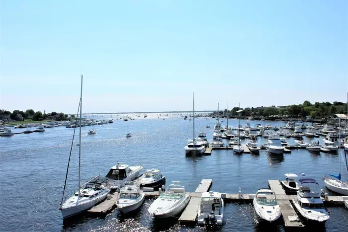 You're just steps from historic downtown Newburyport and marinas.