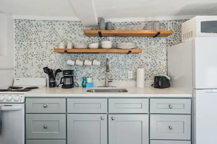 Fully equipped kitchen with full redesign!