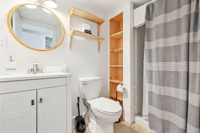 Fully renovated bathroom with full redesign! Clean towels provided for all guests! Stand up shower