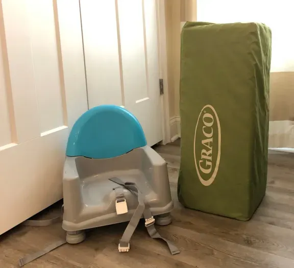 Bringing a little one? We have you covered with a high chair and pack n' play!