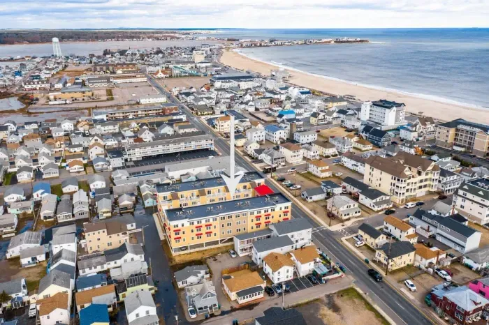 We're in the middle of everything - enjoy Hampton Beach with everything it has to offer!