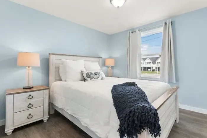 Bedroom #2 - Queen bed