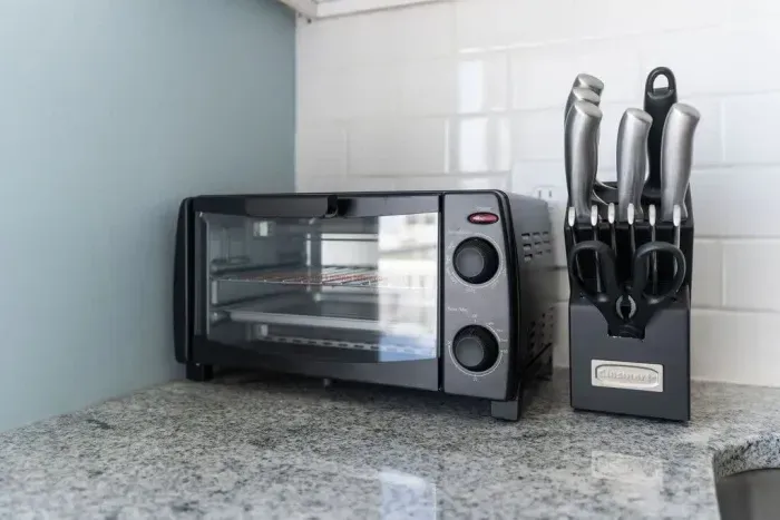 Oven toaster & knife block