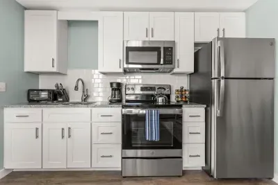 Fully equipped open kitchen and living room, strong WiFi and smart TV