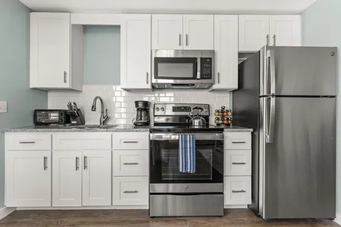 Fully equipped open kitchen and living room, strong WiFi and smart TV