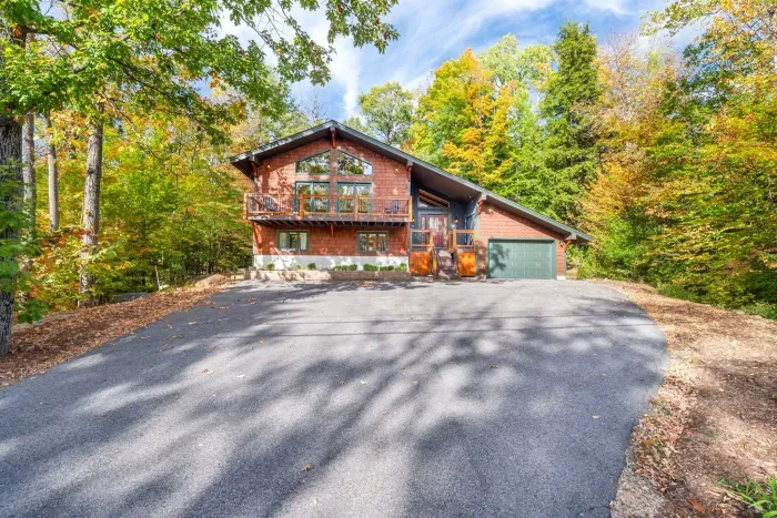 Welcome to Strasse Ski Chalet!