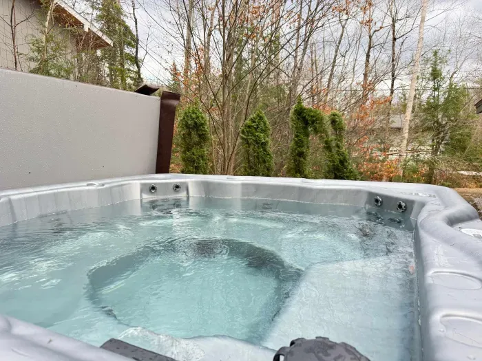 Hop in :) The hot tub is available all year long. This hot tub is BRAND NEW as of November 2024. Please treat it with respect.