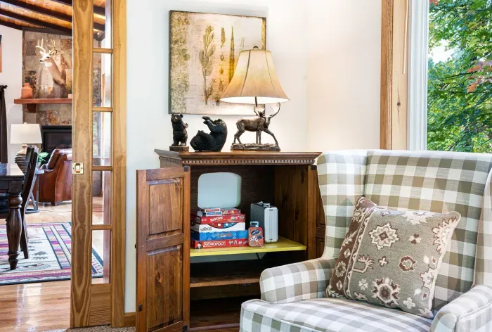 There are board games in this room! Perfect for game time with friends.