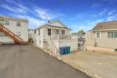 Welcome to Blinkin Beach House!