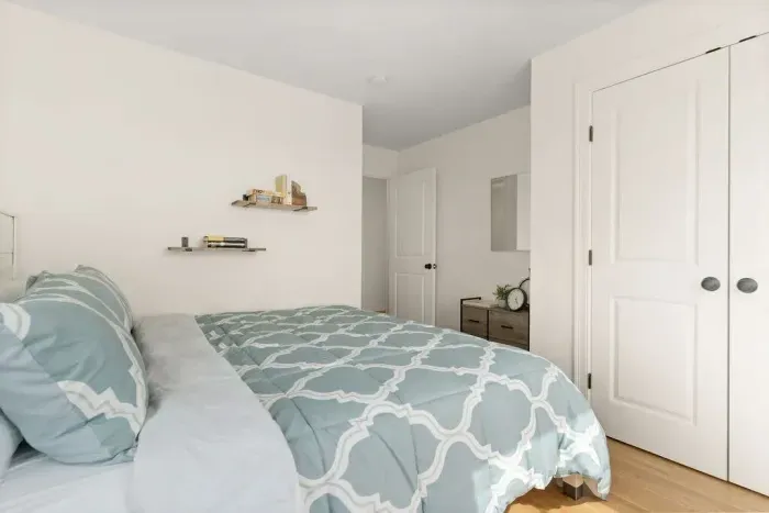 Master bedroom with king bed and ensuite bathroom. Clean towels provided!