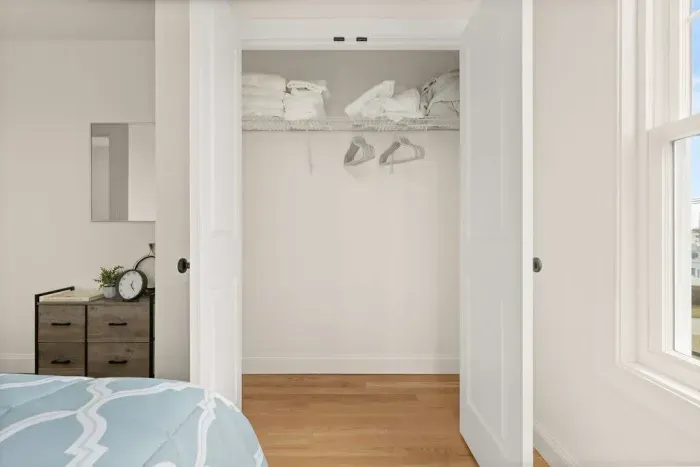 Master bedroom with king bed and ensuite bathroom. Clean towels provided!