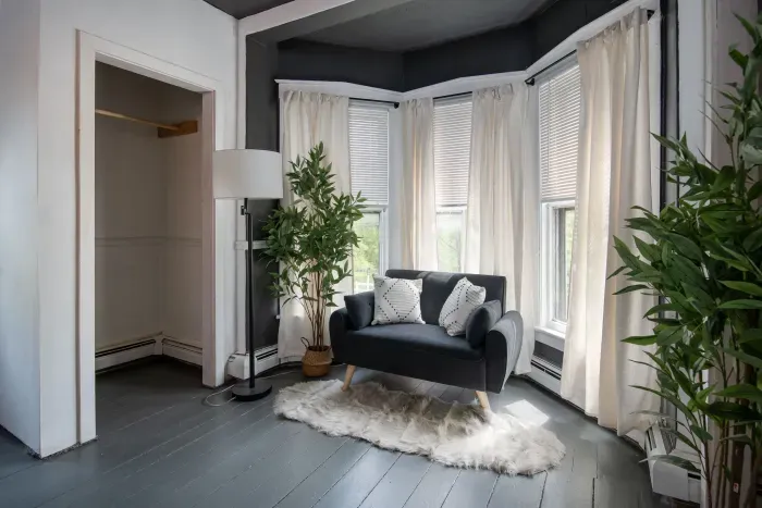 Sitting area in the first king room!