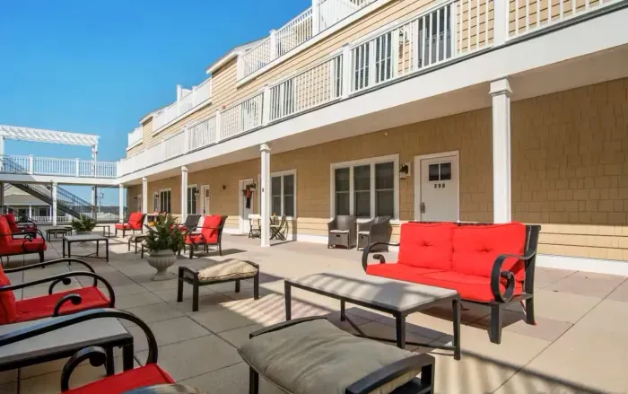 Common courtyard (Patio chairs and tables are not available during winter)