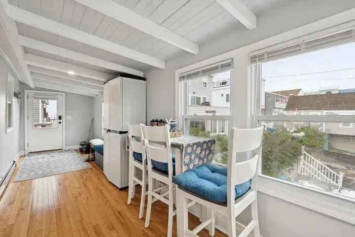 Breakfast nook and dining area