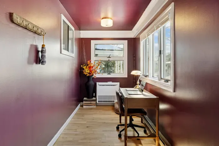 Work from home while being minutes to downtown Portsmouth!