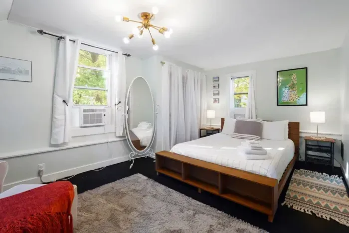 Main bedroom, queen size Tuft & Needle bed.