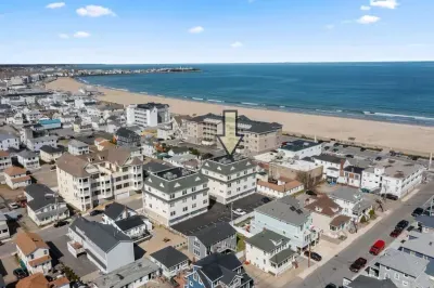 Aerial view of our condo, just steps to the beach, boardwalk and top attractions.