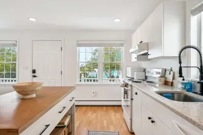 Fully stocked kitchen with all the essentials to make a great meal!
