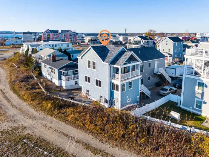 Located on the "island" section of Hampton Beach Oceanview Oasis has easy access to the ocean!