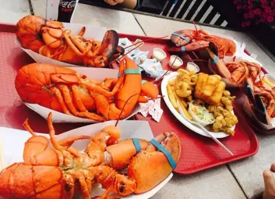 Steps to some of the best seafood restaurant along the Seacoast
