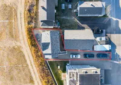 The red area marks the property outline for Oceanview Oasis.