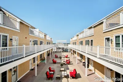 Secure common courtyard perfect for relaxing and sunbathing.