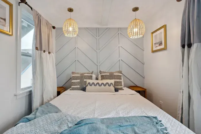 Bedroom with a Queen bed