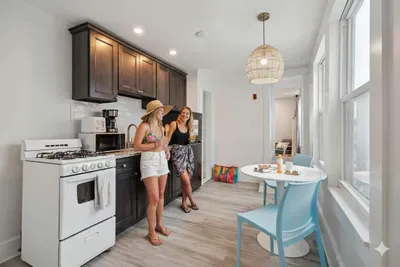 Well-equipped kitchen with all major appliances except a dishwasher